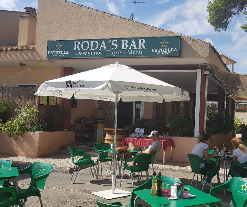 Roda's Bar